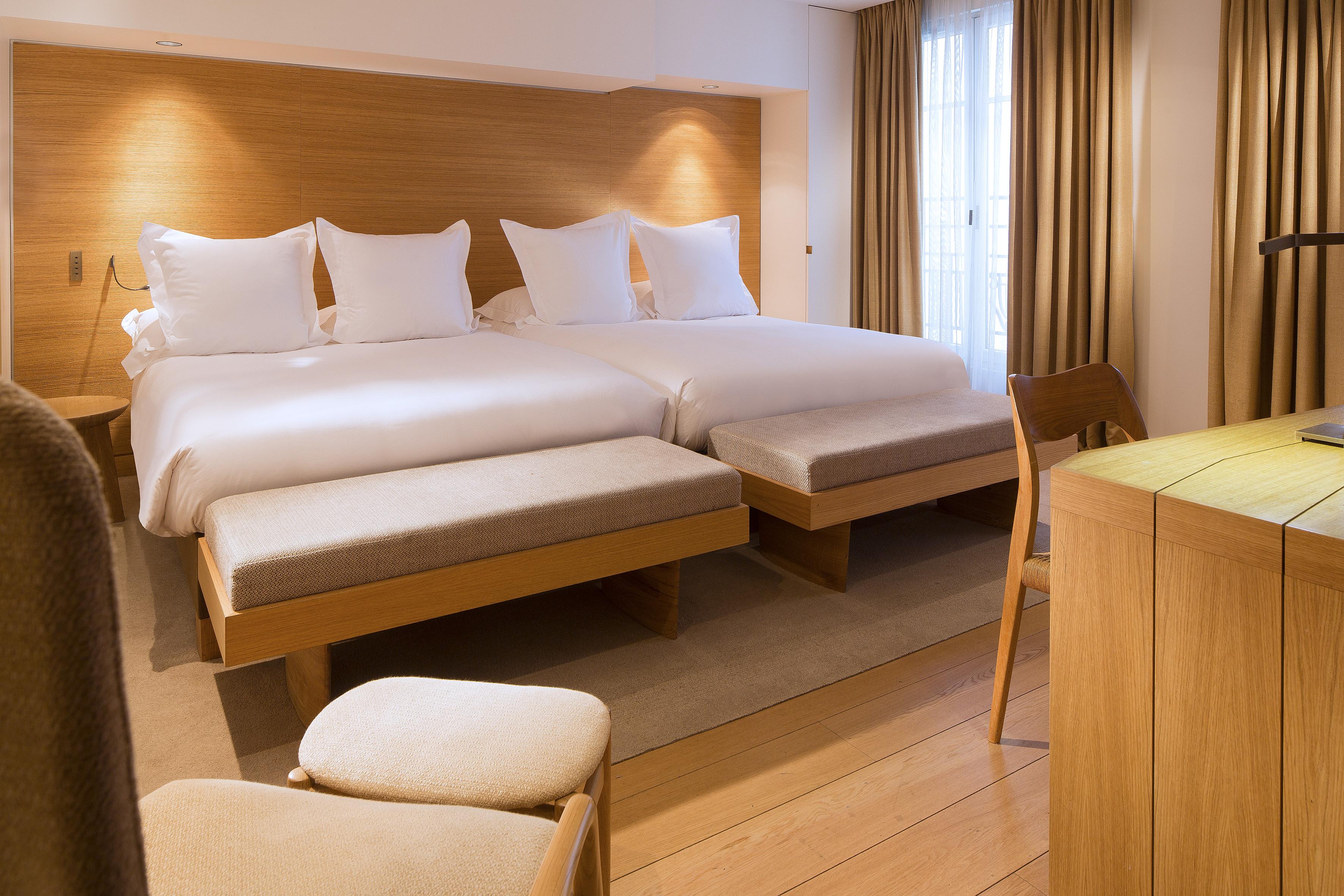 Hotel Marignan Champs-Elysees Париж Екстериор снимка