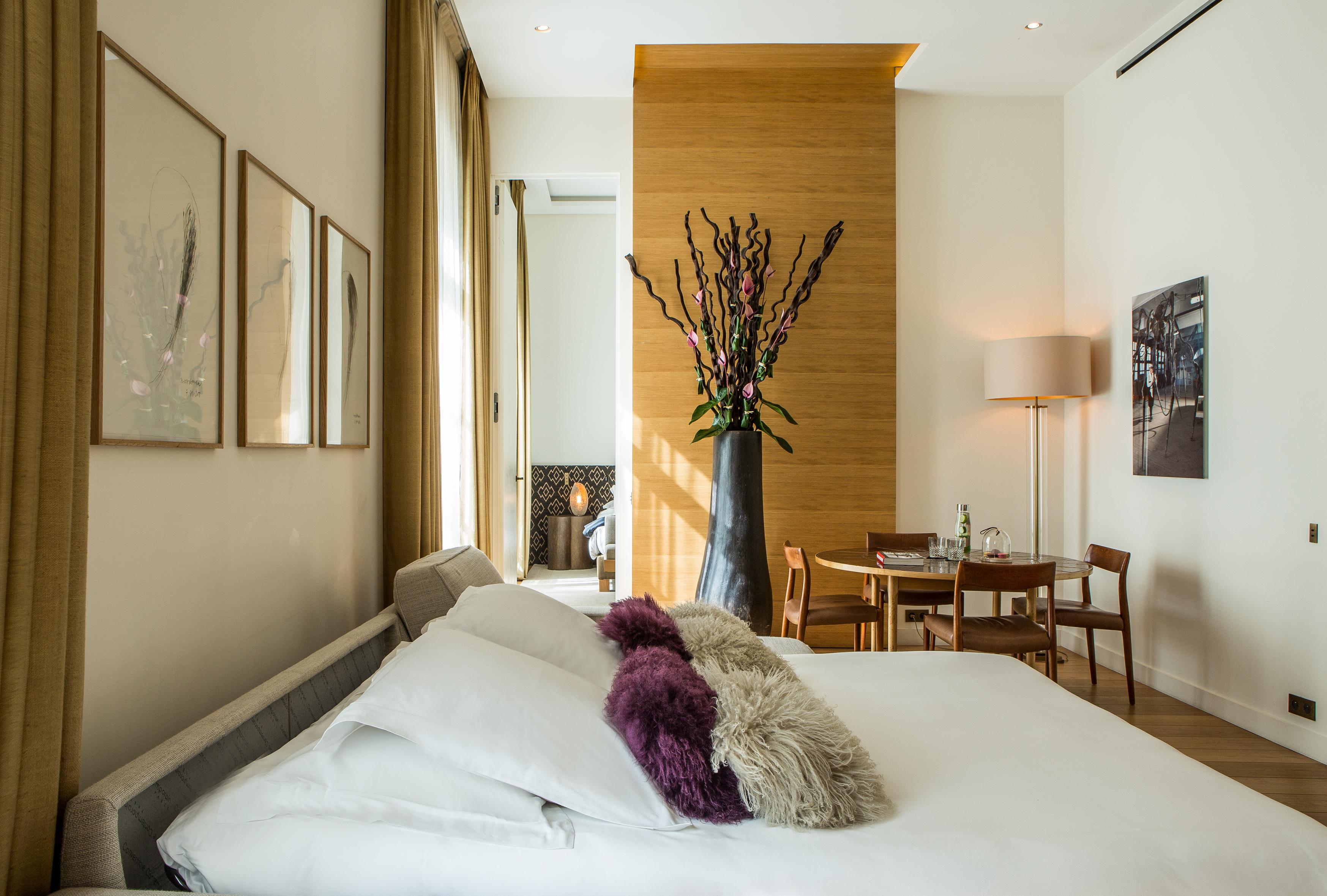 Hotel Marignan Champs-Elysees Париж Екстериор снимка