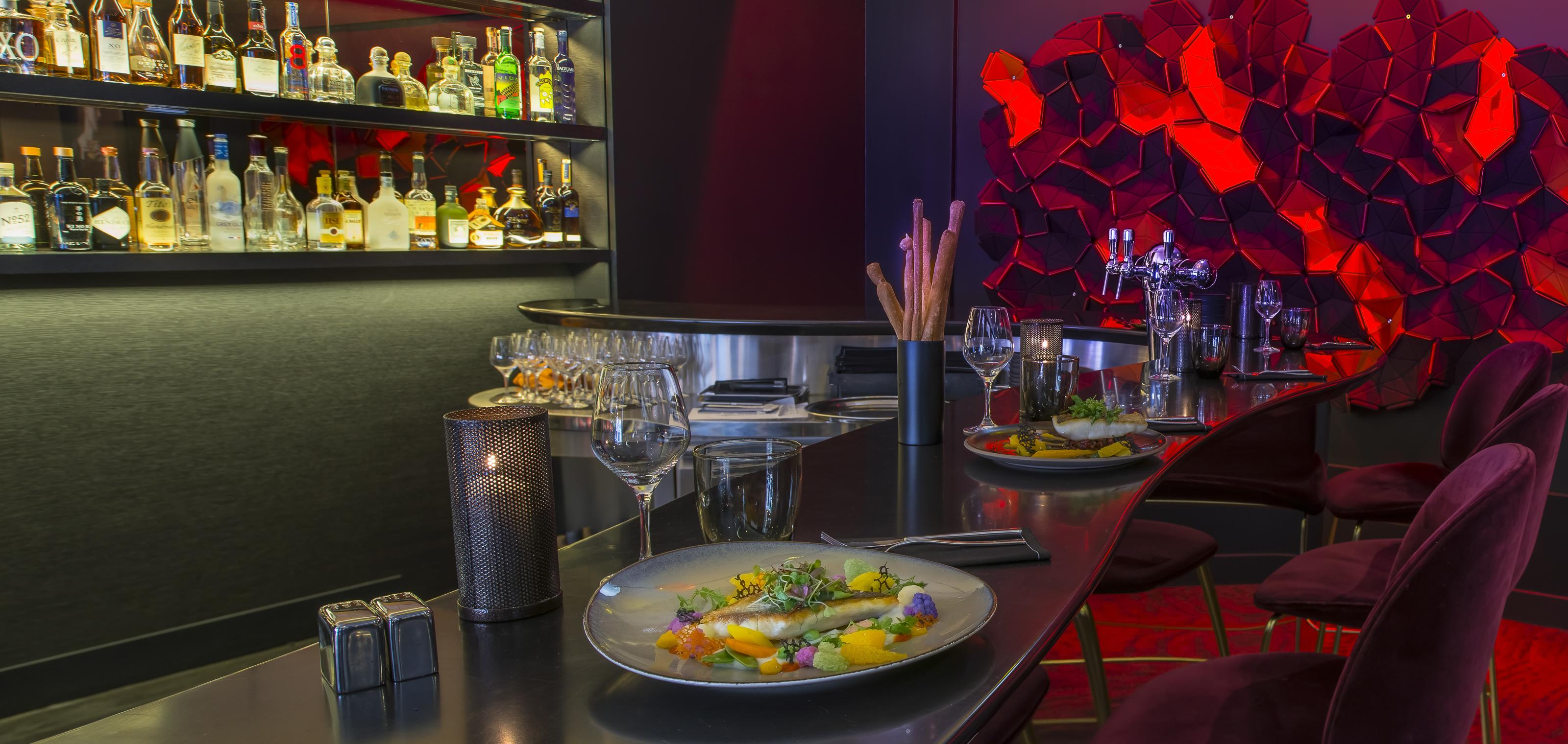 Hotel Marignan Champs-Elysees Париж Екстериор снимка