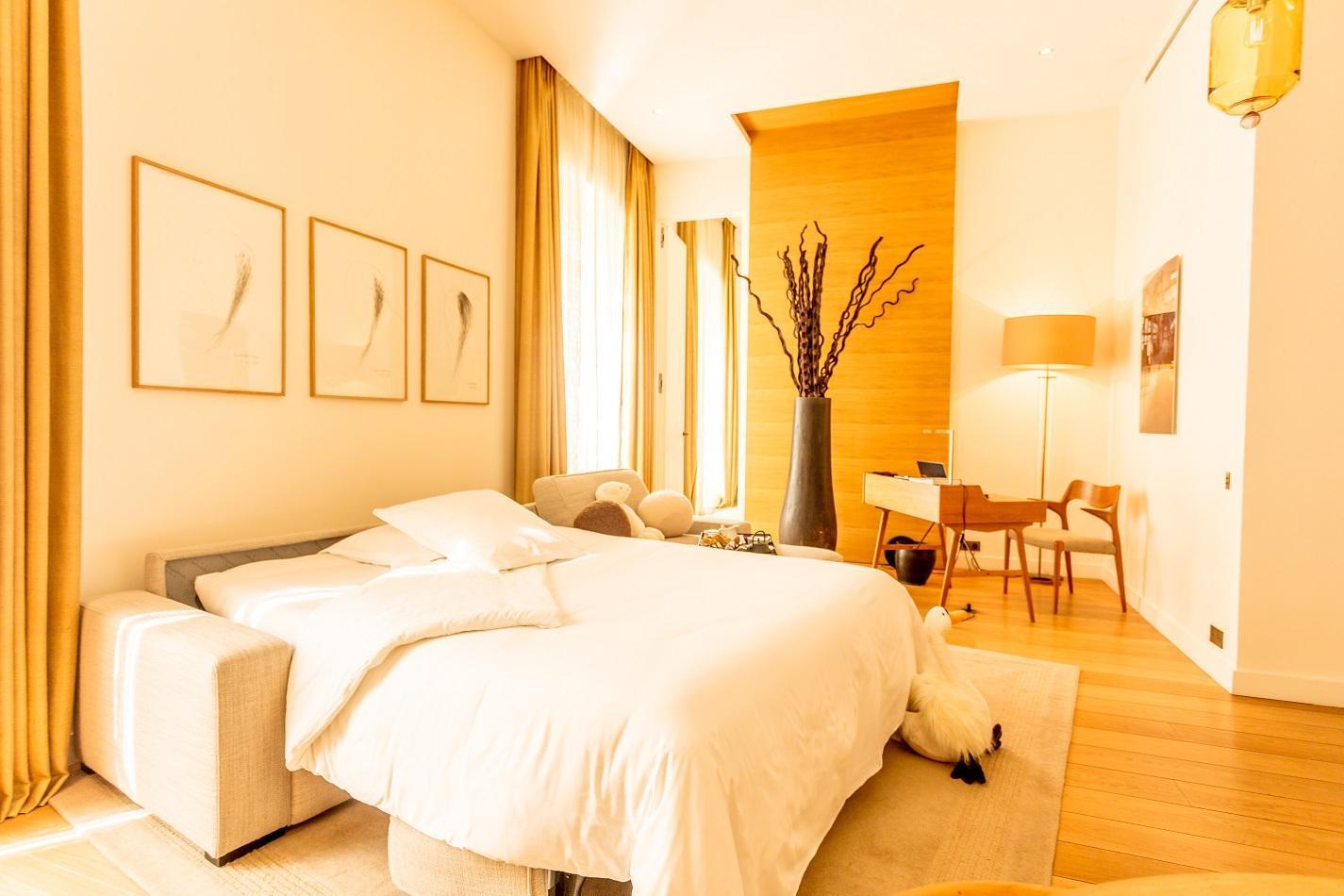 Hotel Marignan Champs-Elysees Париж Екстериор снимка