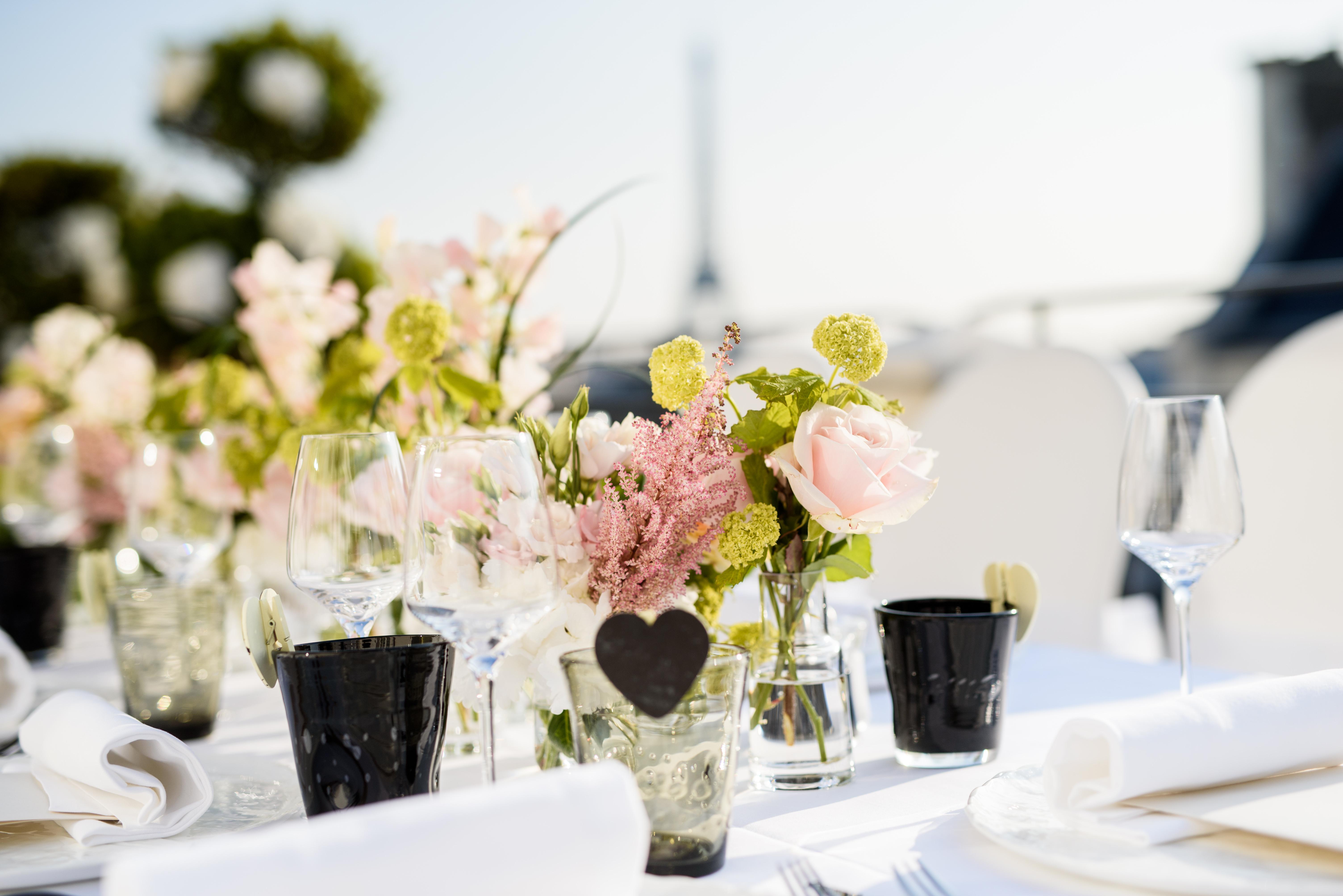 Hotel Marignan Champs-Elysees Париж Екстериор снимка