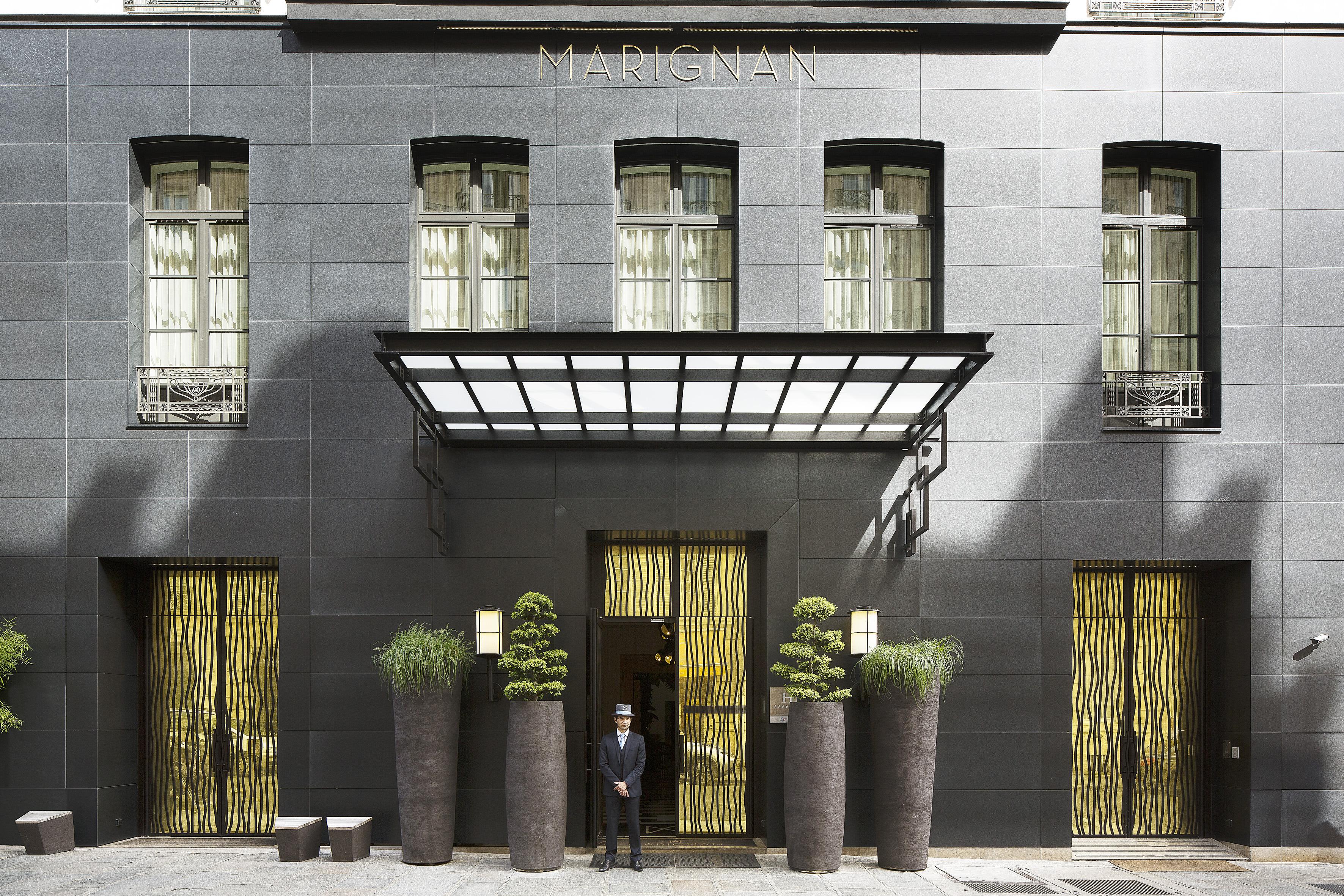 Hotel Marignan Champs-Elysees Париж Екстериор снимка
