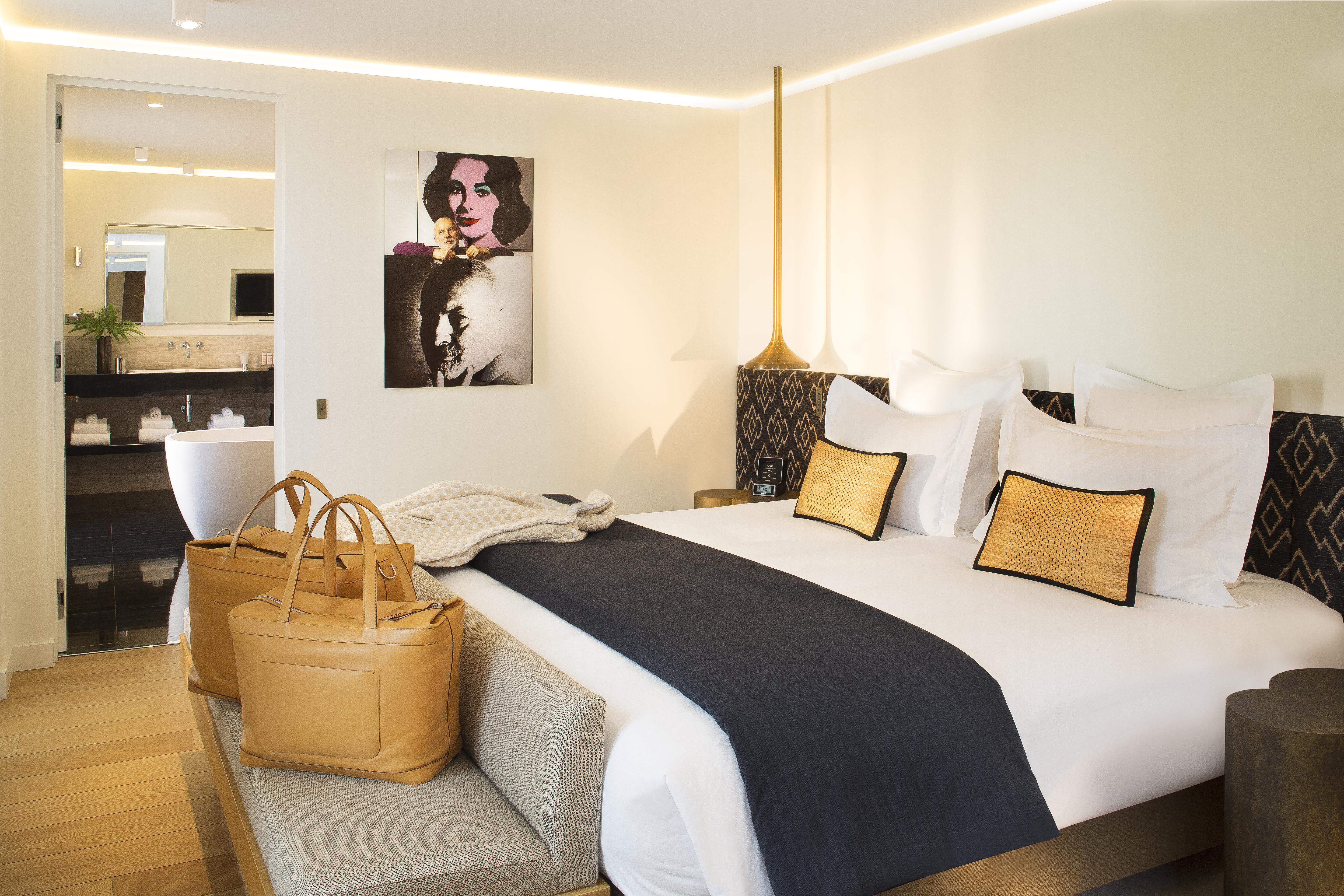 Hotel Marignan Champs-Elysees Париж Екстериор снимка