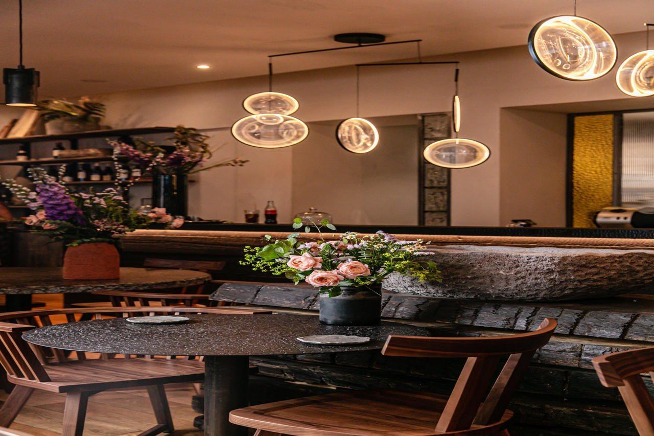Hotel Marignan Champs-Elysees Париж Екстериор снимка
