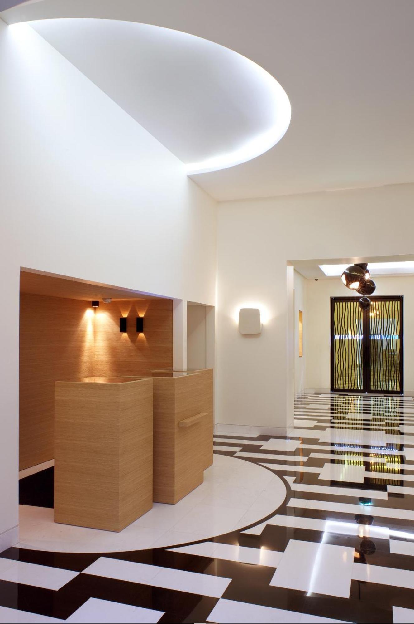 Hotel Marignan Champs-Elysees Париж Екстериор снимка