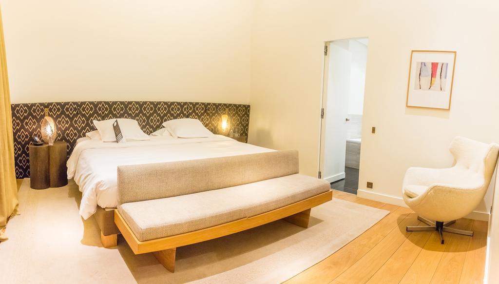 Hotel Marignan Champs-Elysees Париж Екстериор снимка